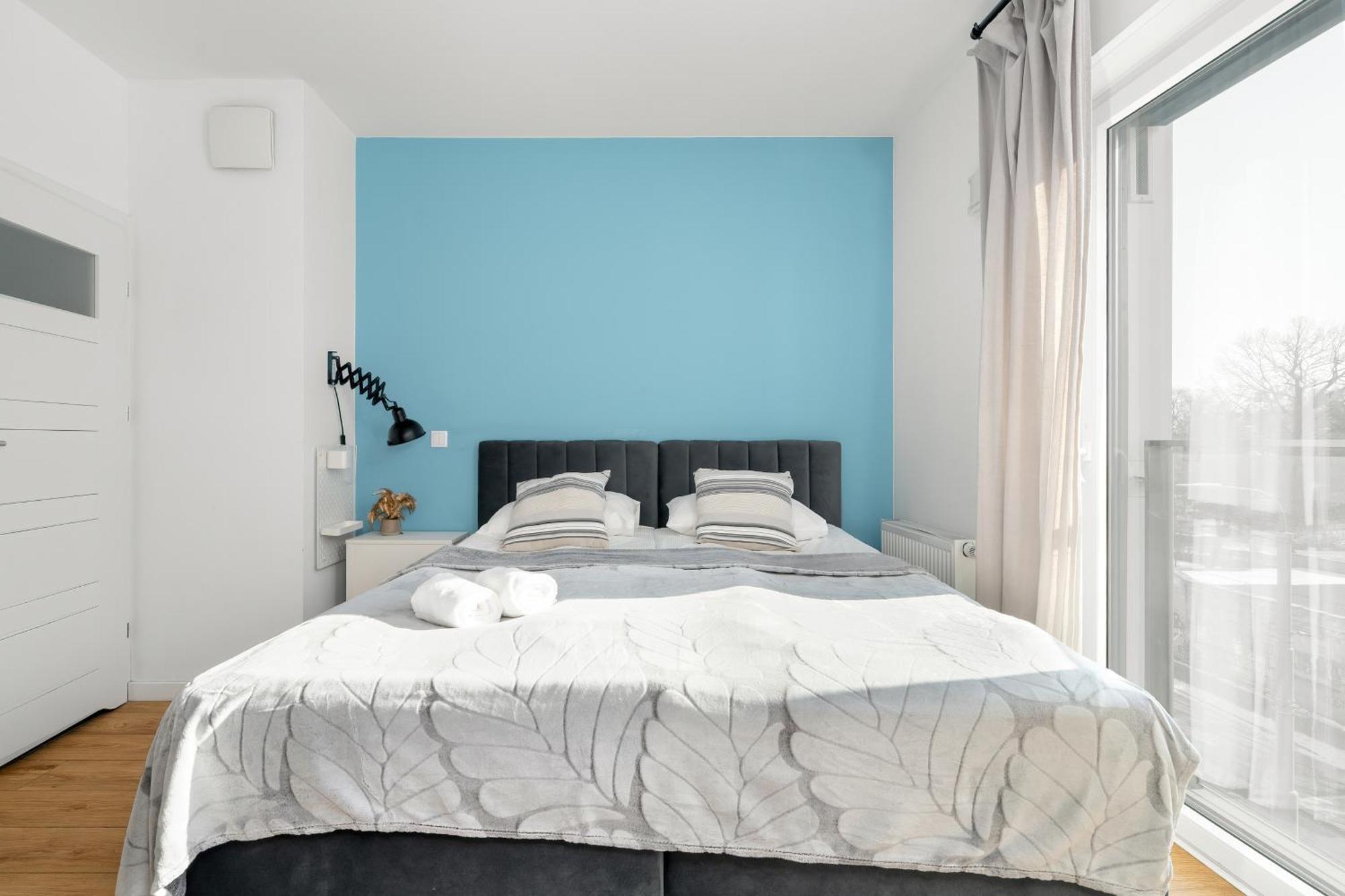 Klimatyczne I Nowoczesne Studio Very Berry W Poznaniu By Noclegi Renters エクステリア 写真